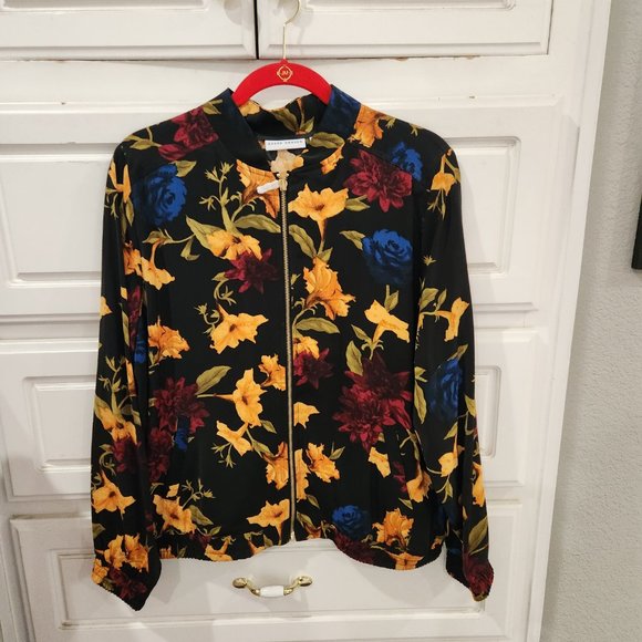 Susan Graver Jackets & Blazers - SALE! Susan Graver Lightweight Jacket